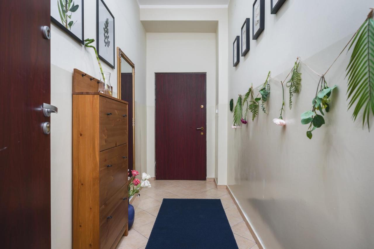 2 Bedroom Apartment Next To The Main Railway Station - By Upstairs Krakau Exterior foto