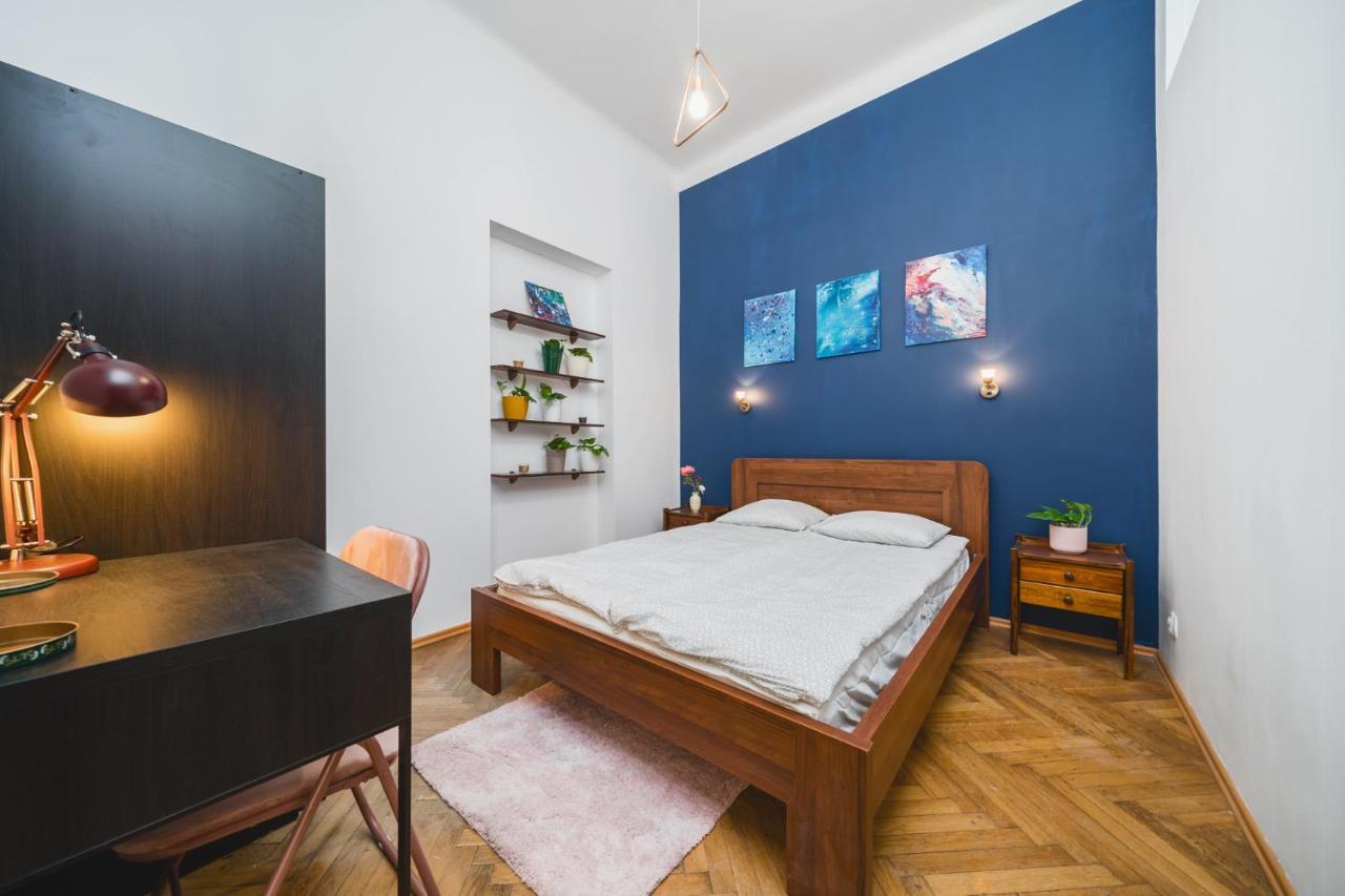 2 Bedroom Apartment Next To The Main Railway Station - By Upstairs Krakau Exterior foto